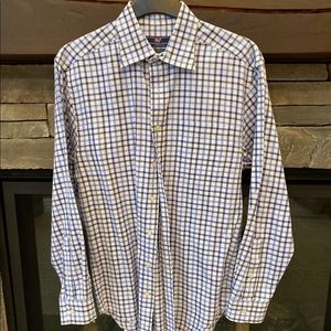 VINEYARD VINES button down shirt